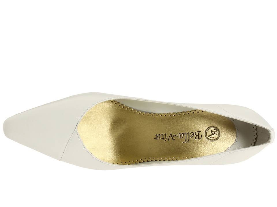 White Wow Pump N186416