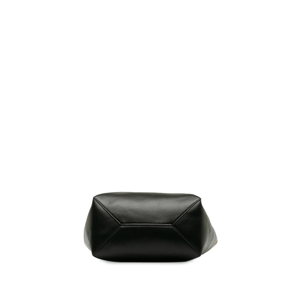 Pre-Owned Calf Leather Black Tote Bag Z6619