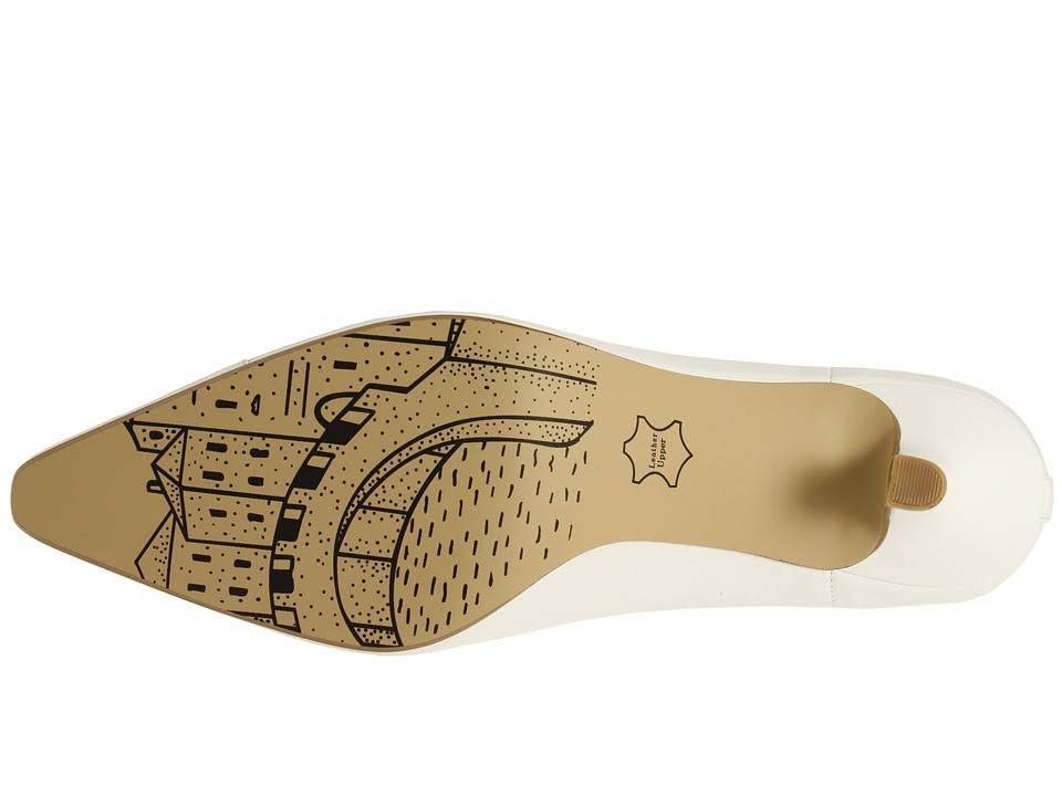 White Wow Pump N186416