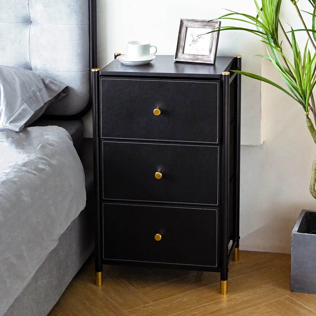 3 Drawer Dresser N4828
