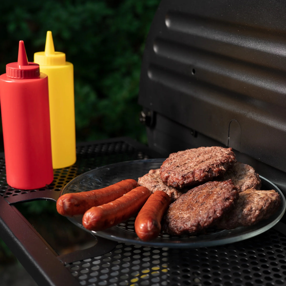 Charcoal Grill and Offset Smoker S906
