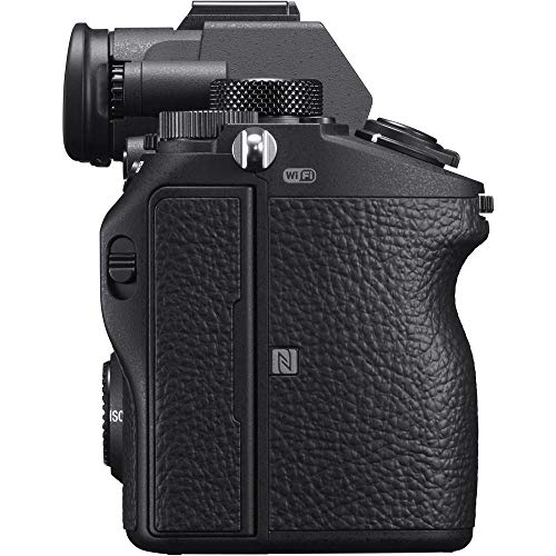 Full-frame Mirrorless Interchangeable-Lens Camera with 28-70mm Lens, Black R9777