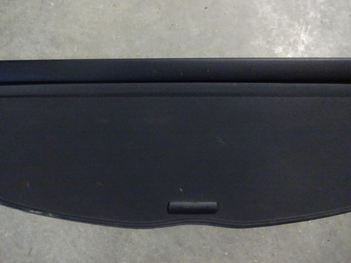 Black Retractable Cargo Cover A176