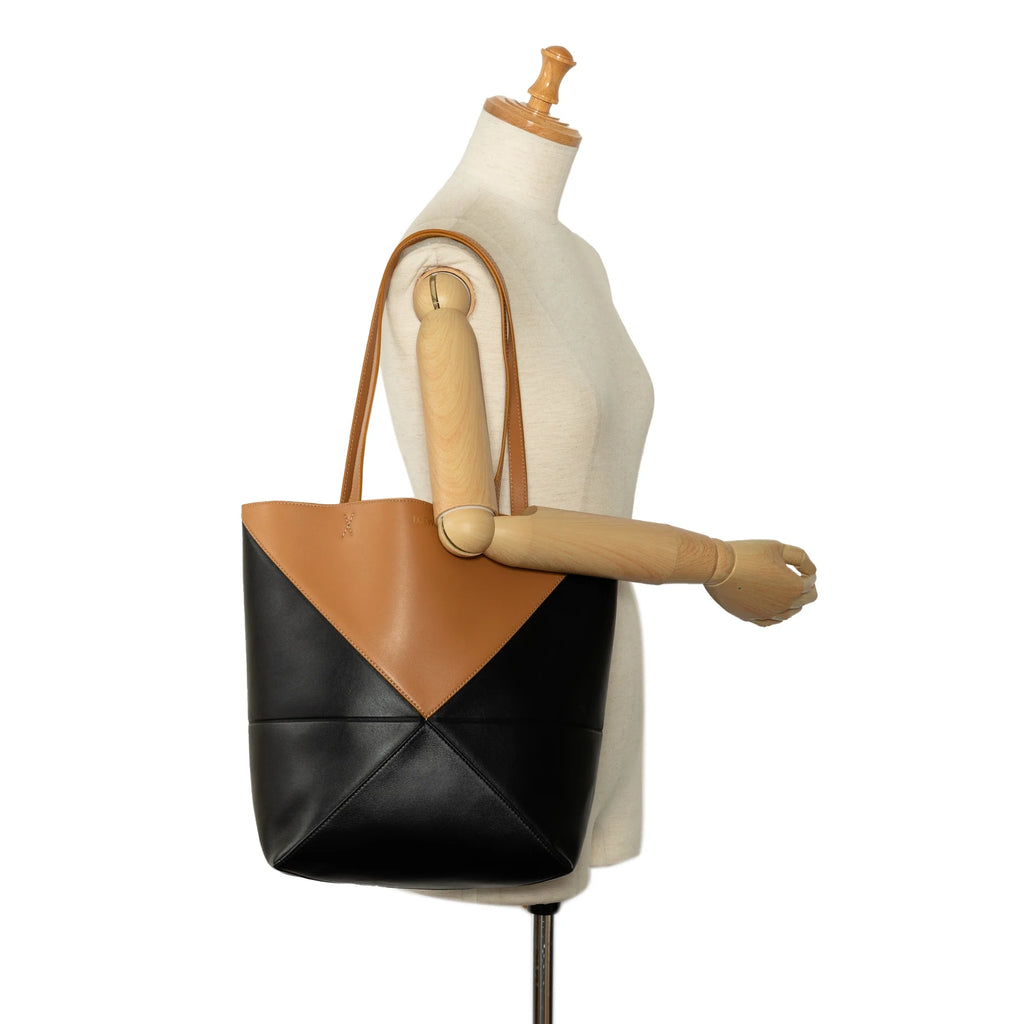 Pre-Owned Calf Leather Black Tote Bag Z6619