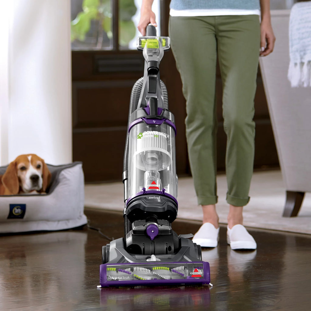 Bagless Upright Vacuum U57372