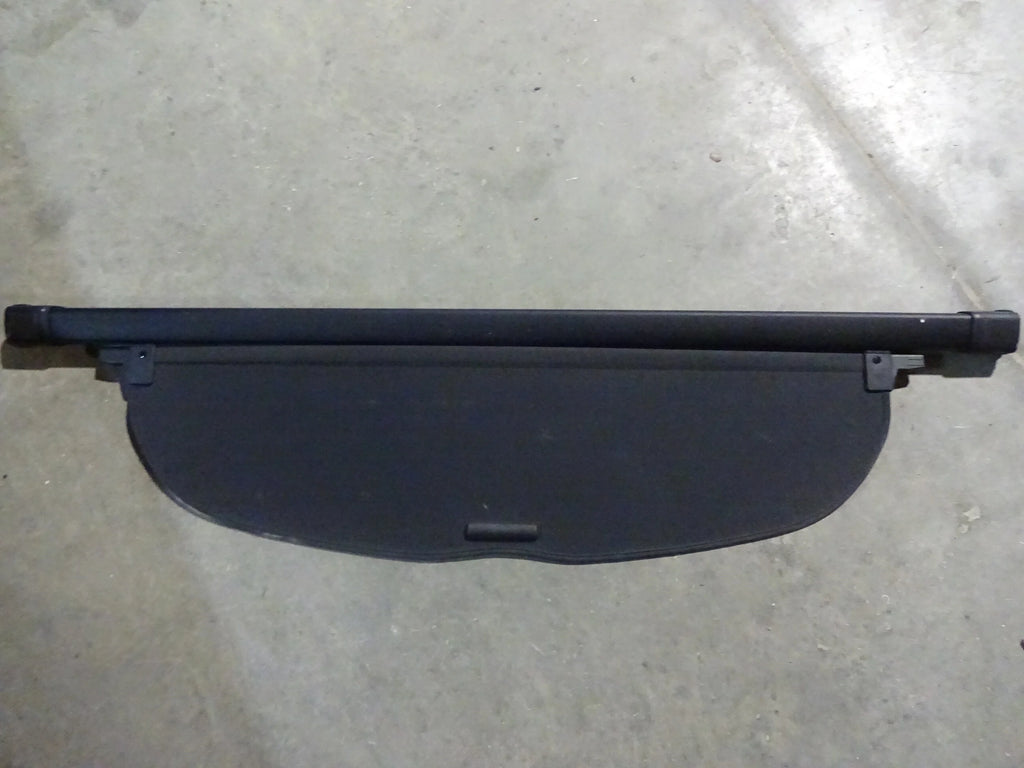 Black Retractable Cargo Cover A176